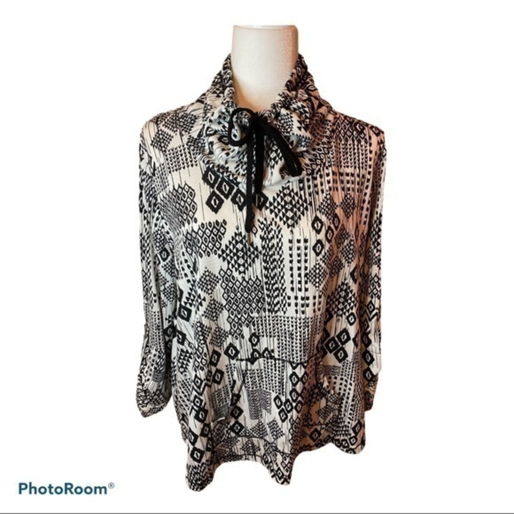 Women’s Ruby Rd Top Pull Over Size PXL Cowl Neck